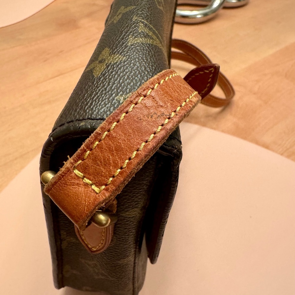Louis Vuitton Saint Cloud MM, Vintage Monogram Crossbody Bag - Picture 14 of 16